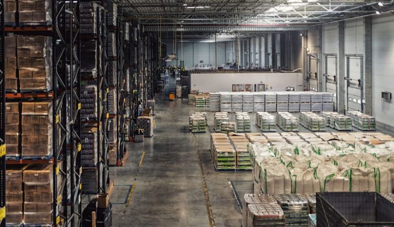 Just in Case: Conheça a Estratégia de Estoques Que Protege Sua Produção