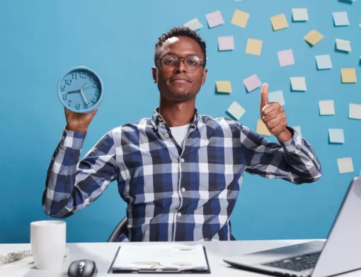 Ilustração sobre a aplicação de estudos de tempos e métodos para aumentar a produtividade.